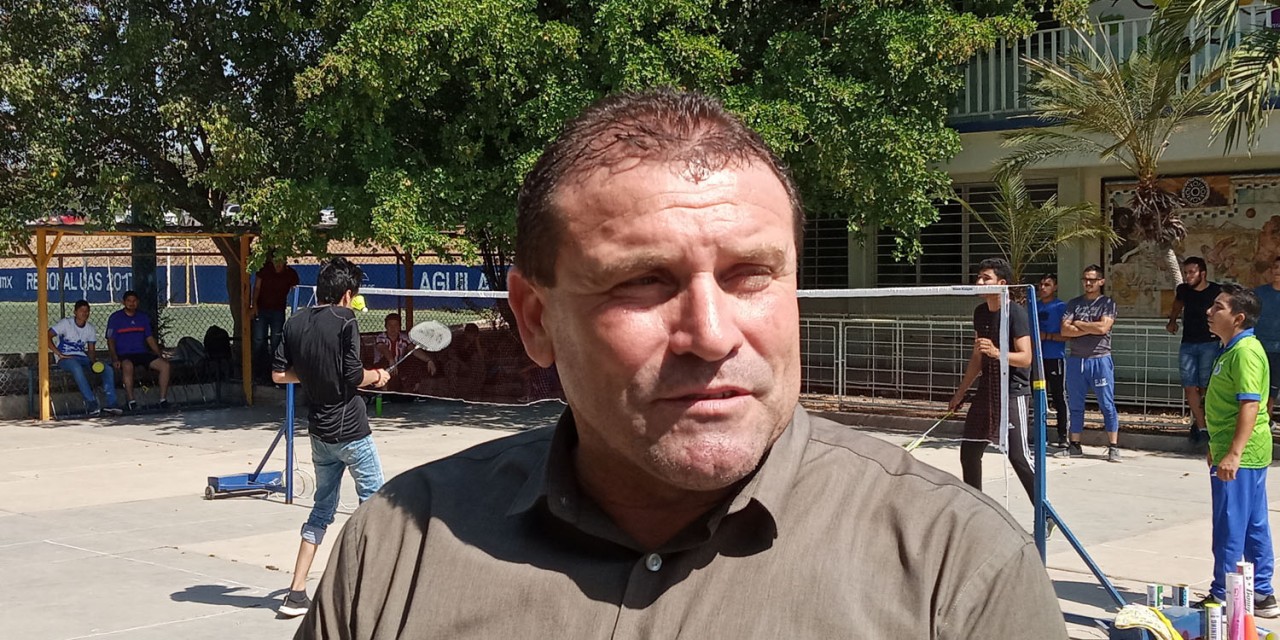 Aprueba director de la FEFyDE reincorporación de la educación física en nivel básico